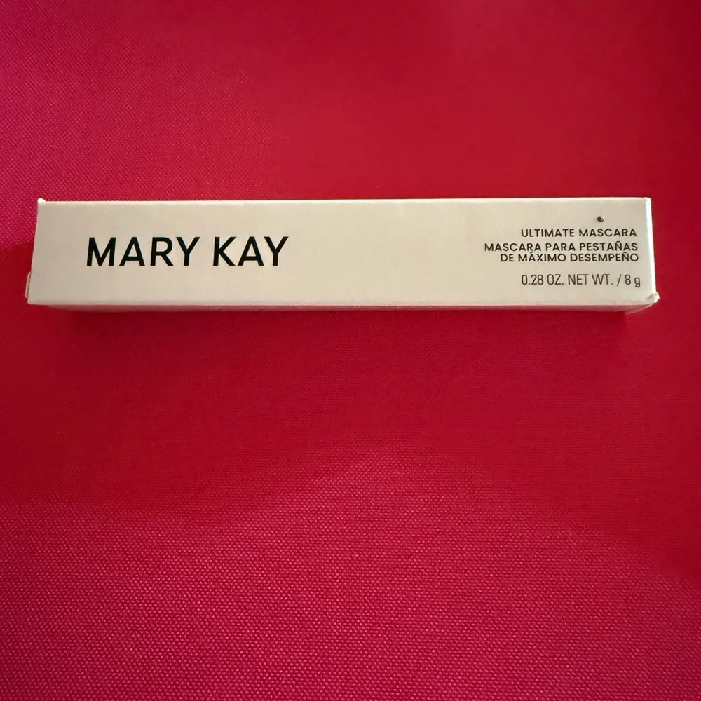 Mary Kay Ultimate Mascara - Black New in Box